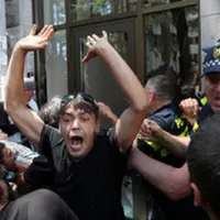 Marş Gay Pride, anulat la Tbilisi, în urma unor violenţe între grupuri homofobe şi poliţie. /  Foto: news.ro