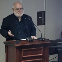 Ce salariu are Alfred Bulai, profesorul de la SNSPA acuzat de zeci de studente că le-ar fi hărțuit - Foto: Inquam Photos / Malina Norocea (rol ilustrativ)