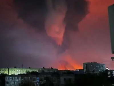 Explozii la o rafinărie Rosneft - Foto: X/ @bayraktar_1love - Captură foto