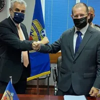 Gen. (rez.) Iair Kulas (dreapta) și Theodoros Lagios, șeful Direcției generale pentru Apărare/Foto: ejpress