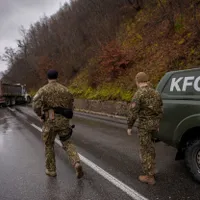 Serbia cere NATO acordul de a invada militar Kosovo, anunță preşedintele Aleksandar Vucic - FOTO: Profimedia