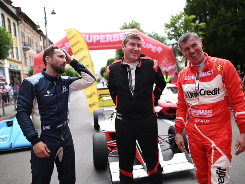 Jerome France, Dani Oțil și Mihai Leu. Foto: Federatia Romana de Automobilism Sportiv, Facebook