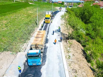 Asfalt pe „Transalpina de Apuseni”, drumul de 80 km / unirea.ro