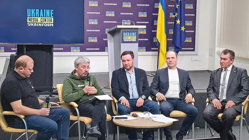 Fotografiile au fost făcute la Centrul Media din Kiev, cu prilejul conferinței de presă în care a fost prezentată platforma de învățare a limbii engleze pentru ucraineni