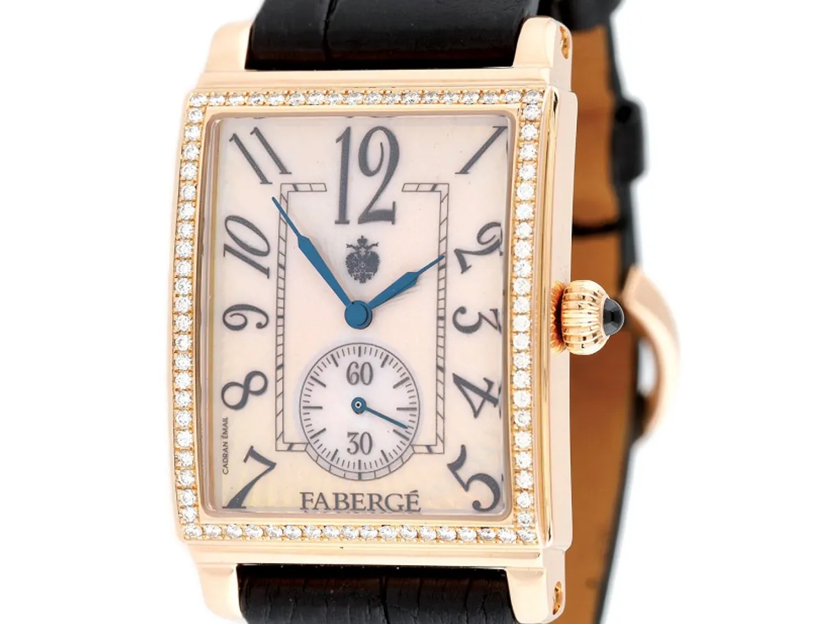 Ceas Fabergé Nr. 6, din aur roz, cu bezelul pavat cu diamante, de mână, de damă
