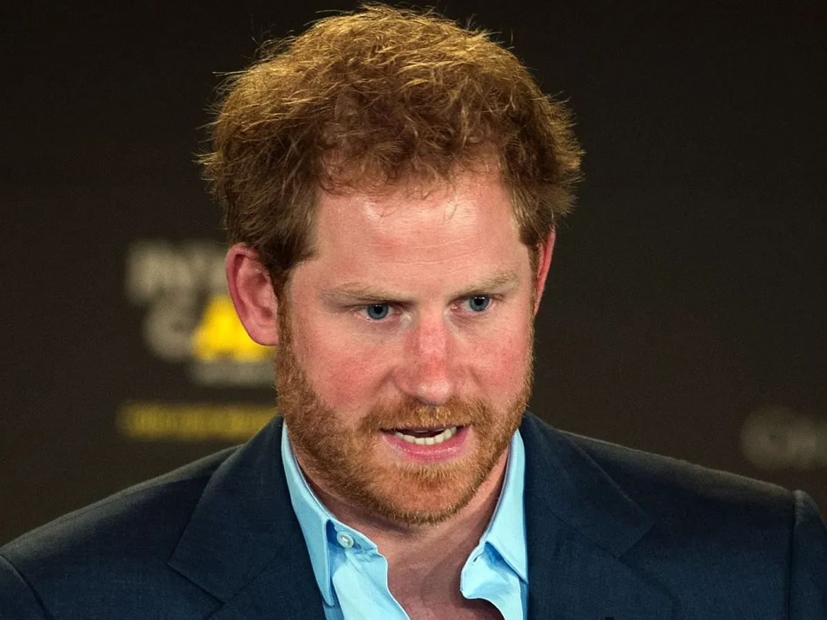 Prinţul Harry recunoaşte că a consumat droguri în adolescenţă. "Mi s-a oferit o linie!" - Foto: DoD News