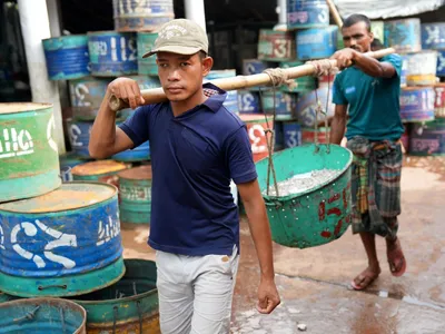 În Bangladesh, 50% din locuitori trăiesc cu 1 $ pe lună - Foto: Profimedia Images (cu rol ilustrativ)