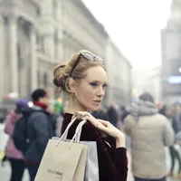 Italienii nu vor mai fi obligați să poarte masca pe stradă începând de vineri/FOTO: Pexels