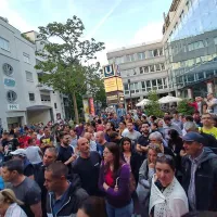 Coadă la secțiile de vot din Diaspora, la europarlamentare