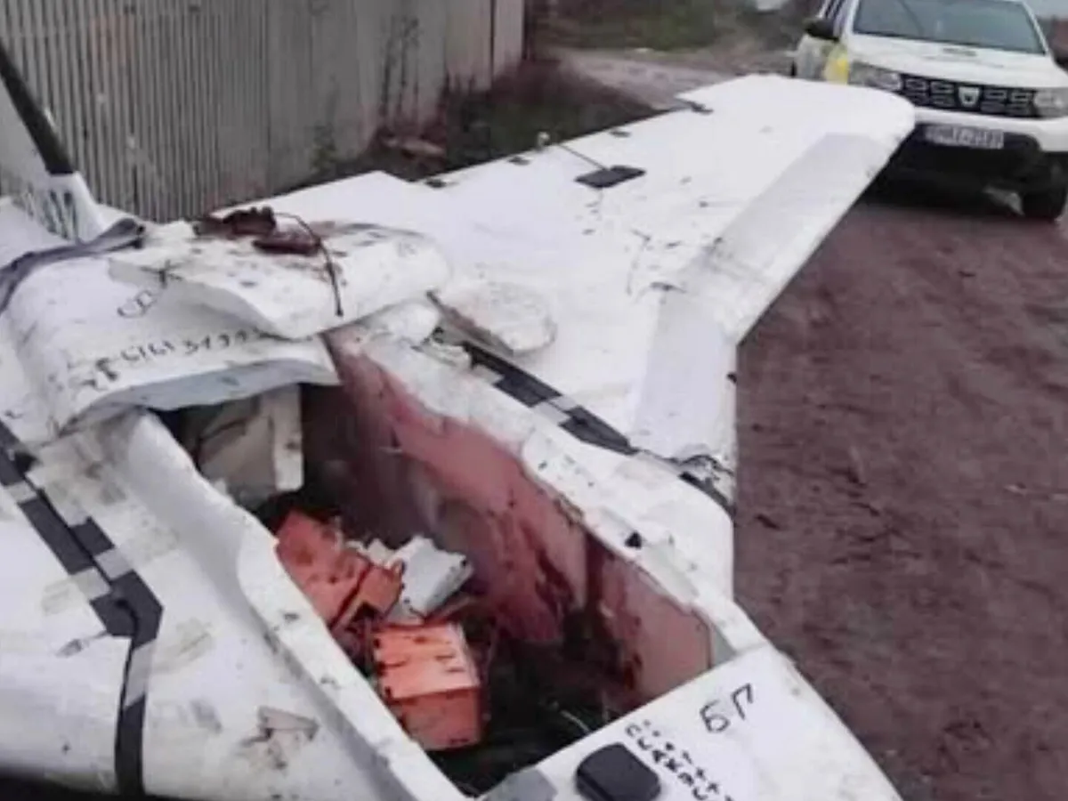 Un moldovean a găsit o dronă lângă granița cu Ucraina și a încercat să o ia acasă