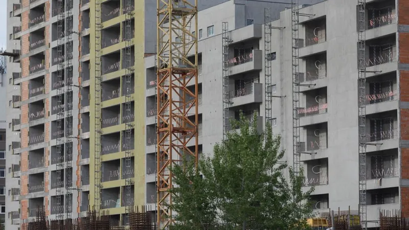 România, tigrul european în Construcţii, în luna martie, comparativ cu februarie - Foto: INQUAM PHOTOS/George Călin (imagine cu caracter ilustrativ)