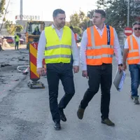 Ciprian Ciucu (foto stânga) - Foto: FB