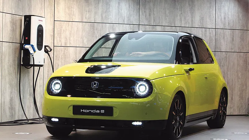 Honda e