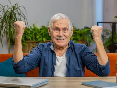 Pensionar bucuros - Foto: Freepik