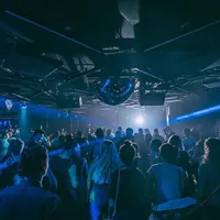 Franța, întotdeauna originală: deschide cluburile de sex în grup, dar nu și cluburile de dans/FOTO: piqsels.com