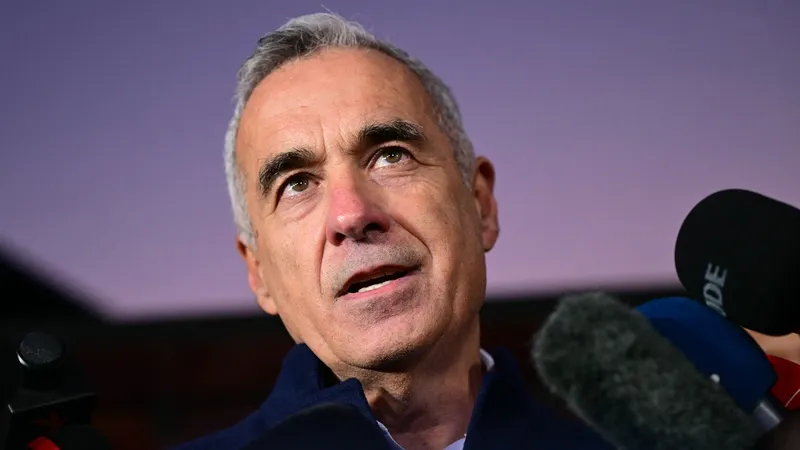 Călin Georgescu ar putea să nu mai ajungă în turul 2. Contestație de anulare a votului, la CCR - Foto: Profimedia Images