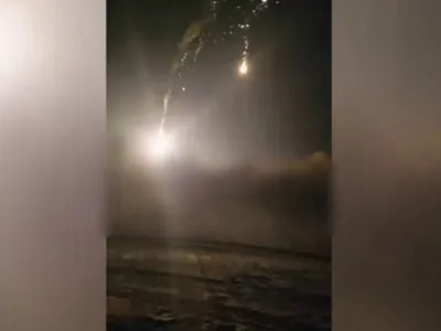 Filmări de noapte de pe frontul din Ucraina: Forțele aeriene ale Kievului arată cum au respins un atac combinat al Rusiei