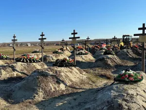 Mă mărit cu tine... dacă mori. Schema prin care „văduvele negre” din Rusia se îmbogățesc pe seama soldaților uciși în Ucraina