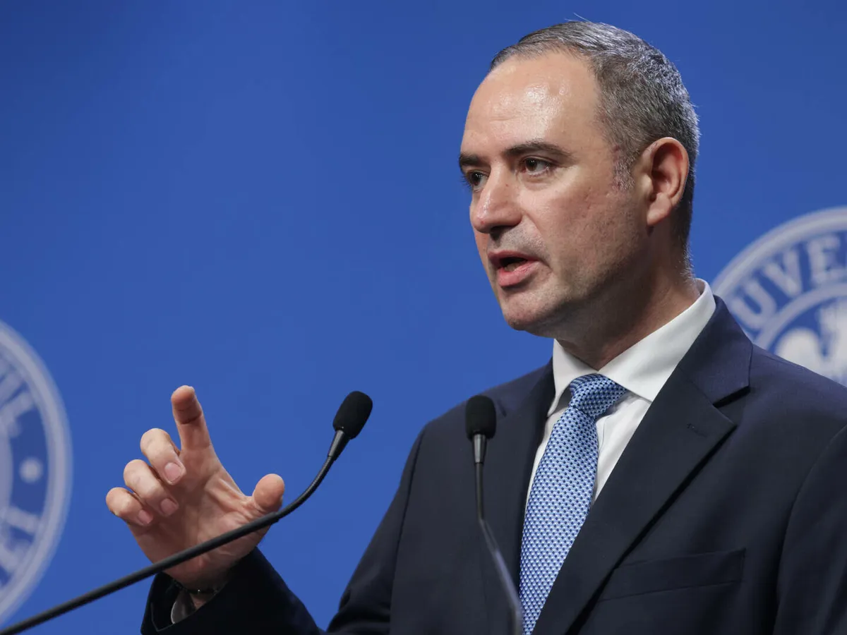 Guvernul alocă 2,5 miliarde de lei pentru plata arieratelor şi continuarea investiţiilor publice