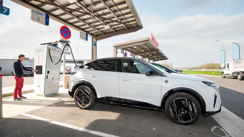 Peste 50 de mașini electrice, testate pe autostradă: Una merge peste 400 km, doar 17 peste 300 km - Foto: largus.fr
