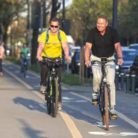 Restrângere. Până la urmă, Dragnea îi va lăsa lui Iohannis doar dreptul de a se plimba cu bicicleta