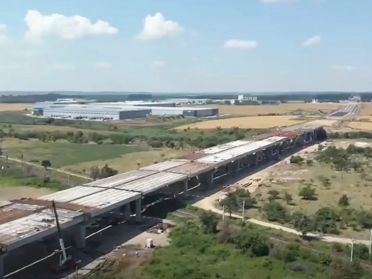 VIDEO Lotul 1 al Autostrăzii Bucureștiului, abia la 63%, deși trebuia să fie gata. Româno-italienii, corijenți