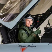 Șeful NATO, la bordul unui avion de luptă german. „Am fost martor la protejarea spațiului NATO” - Foto: Jens Stoltenberg Twitter