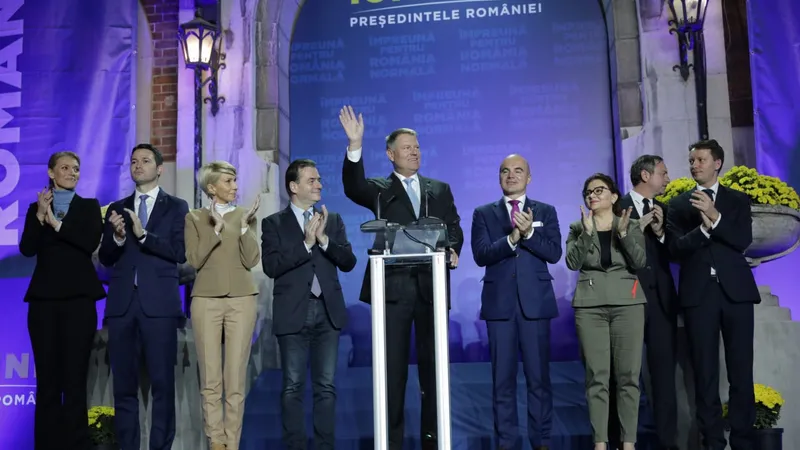 Klaus Iohannis, alături de conducerea PNL