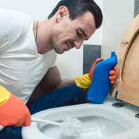 Produsul din bucătărie care îți desfundă toaleta rapid, fără unelte speciale. Îl folosești la vase - Foto: Profimedia Images (imagine cu rol ilustrativ)