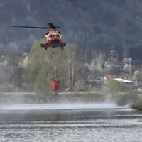 Peste 150 de oameni luptă cu flăcările în Argeș. 24 hectare, mistuite de foc. Black Hawk în acțiune - FOTO: ISU Arges (imagine cu rol ilustrativ)