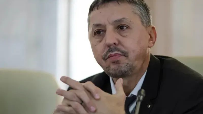Daniel David: Facem pregătire cu profesorii să poată detecta primele semne ale consumului de droguri - Foto: INQUAM PHOTOS / Octav Ganea