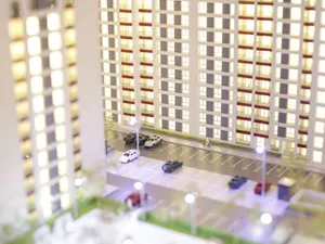 Machetă de dezvoltare imobiliară la un târg de profil - INQUAM PHOTOS/Octav Ganea
