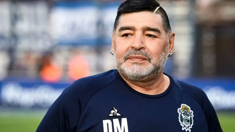 Şase persoane aşteaptă să fie recunoscuţi ca fiind copii ai lui Maradona/FOTO: playtech.ro