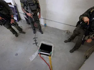 Traficanții de droguri au săpat un tunel de jumătate de km sub frontiera dintre SUA și Mexic Foto: Homeland Security