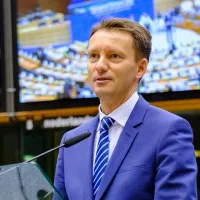 Siegfried Mureşan: Vrem să includem Aeroportul din Brașov în TEN-T - Foto: Facebook/Siegfried Mureşan
