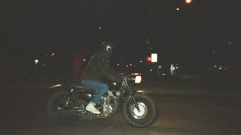 Motociclist decedat pe DN 13- Foto: Pexels Photos