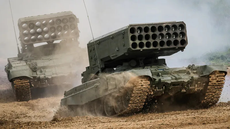 Lansatorul de rachete multiplă și armă termobarică a armatei ruse TOS-1A „Solntsepyok/Foto: Profimedia Images