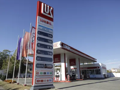 Staţie de benzină Lukoil de lângă Târgovişte - Foto: INQUAM PHOTOS/Octav Ganea