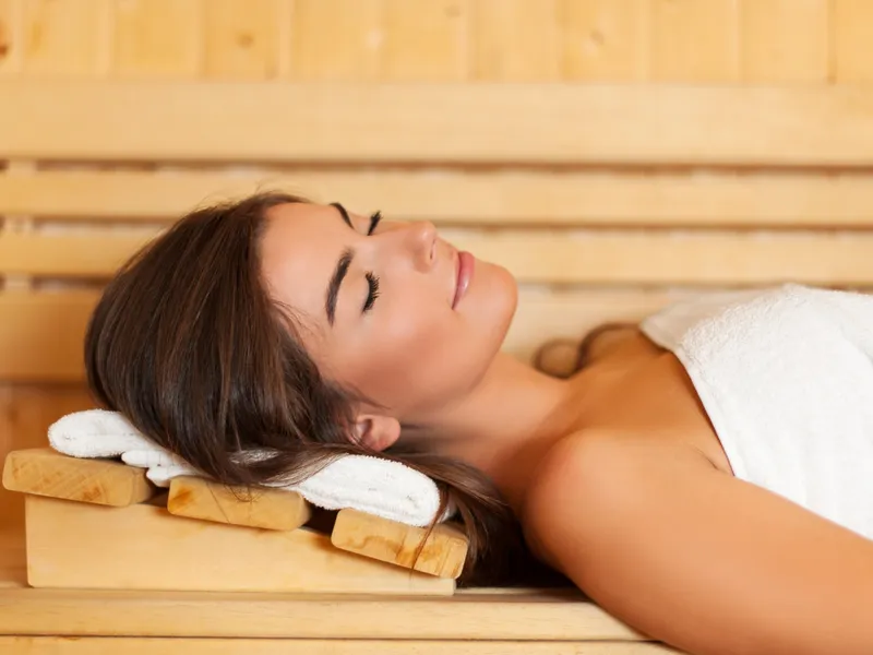 Obiceiurile oamenilor din cea mai fericită țară. Cum te scapă de stres statul în natură și sauna - Foto: Freepik (Imagine cu rol ilustrativ)