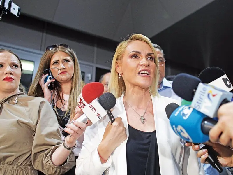 EȘEC Gabriela Firea îi ajută pe tinerii din centrele de plasament cum le-a ajutat și pe victimele violenței domestice. Mai mult pe hârtie - Foto: INQUAM PHOTOS/ Octav Ganea