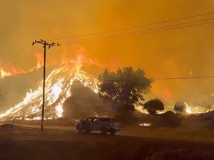 Un nou incendiu masiv a izbucnit în Los Angeles. Sunt pagube uriașe: "E iadul pe pământ aici" - Foto: X/ @AutismCapital