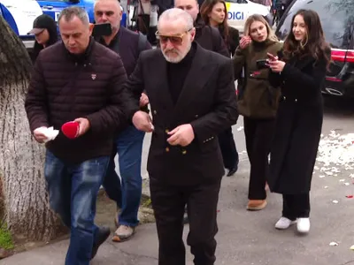 Cum l-au numit grecii pe Gigi Becali, după ce au văzut cum a apărut la înmormântarea lui Mircea Lucescu