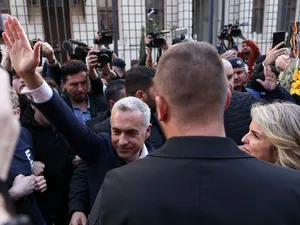 Călin Georgescu avea un carnet cu numele unor politicieni și judecători. De ce îi urmărea? - Foto: INQUAM PHOTOS / Octav Ganea