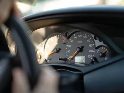 Intervenție contra cronometru în București: Unui șofer i s-a făcut rău la volan, și-a sunat soția și i-a spus un singur cuvânt