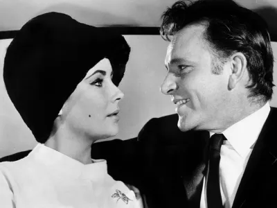 Elisabeth Taylor și Richard Burton - Foto: Vanity Fair