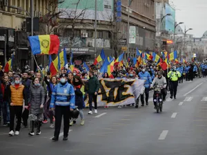 Sâmbătă seară, fanii AUR au făcut un nou protest. Inquam Photos / George Călin