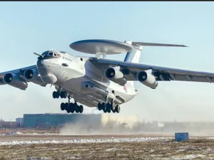 Ucraina a distrus un avion rusesc A-50 de 350 milioane  - Foto: twitter.com/front_ukrainian