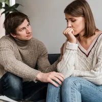Ce probleme au în relațiile de cuplu persoanele certate de părinți în copilărie? 8 explicații - Foto: Freepik (Imagine cu rol ilustrativ)