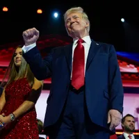 Donald Trump, despre tentativa de asasinat: „L-am avut pe Dumnezeu aproape când zburau gloanțele” - Foto: Profimedia images