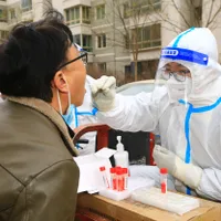 Șeful FBI, despre originea Covid-19: „Provine dintr-un laborator controlat de guvernul chinez” - FOTO: Profimedia Images